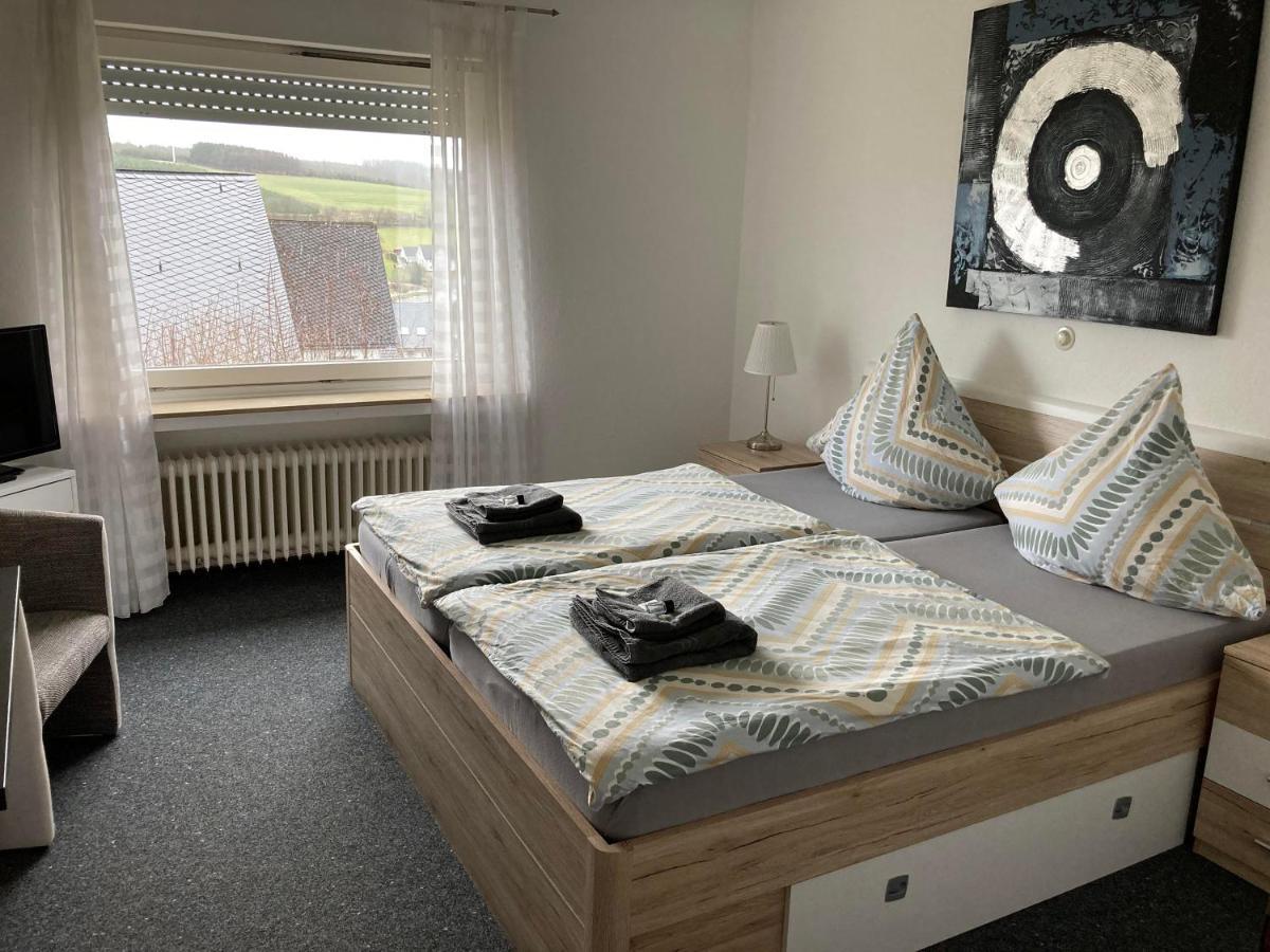 Bed & Breakfast Weisser Stein Schmallenberg Ngoại thất bức ảnh
